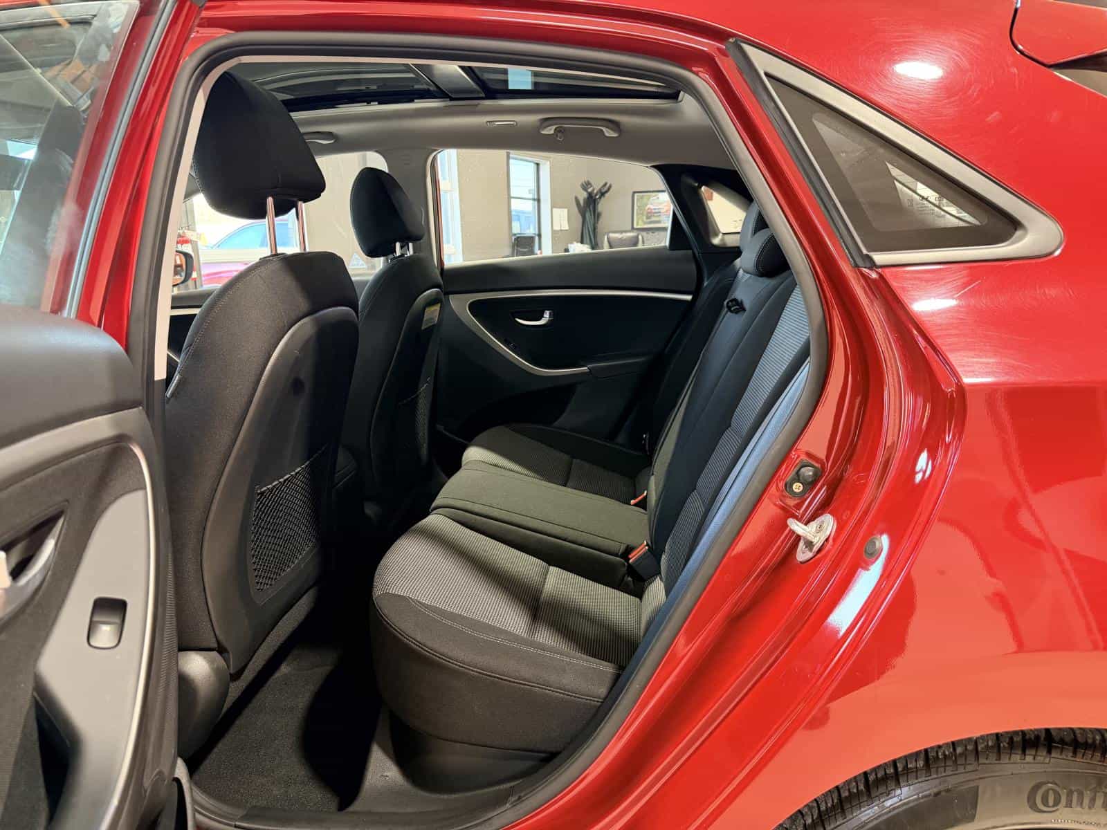 Image 13 Hyundai Elantra GT GLS 2016