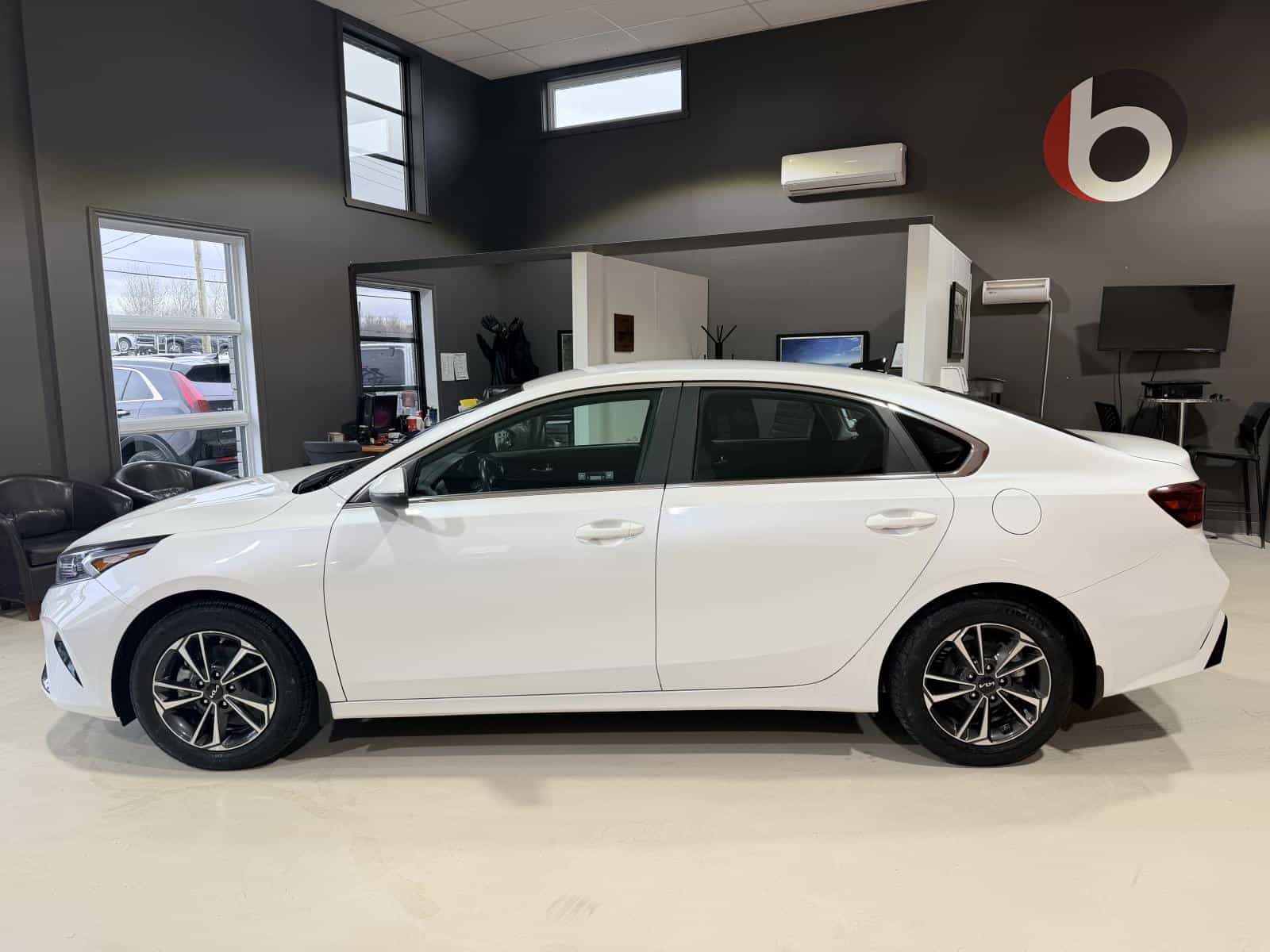 Image 3 Kia Forte 2024