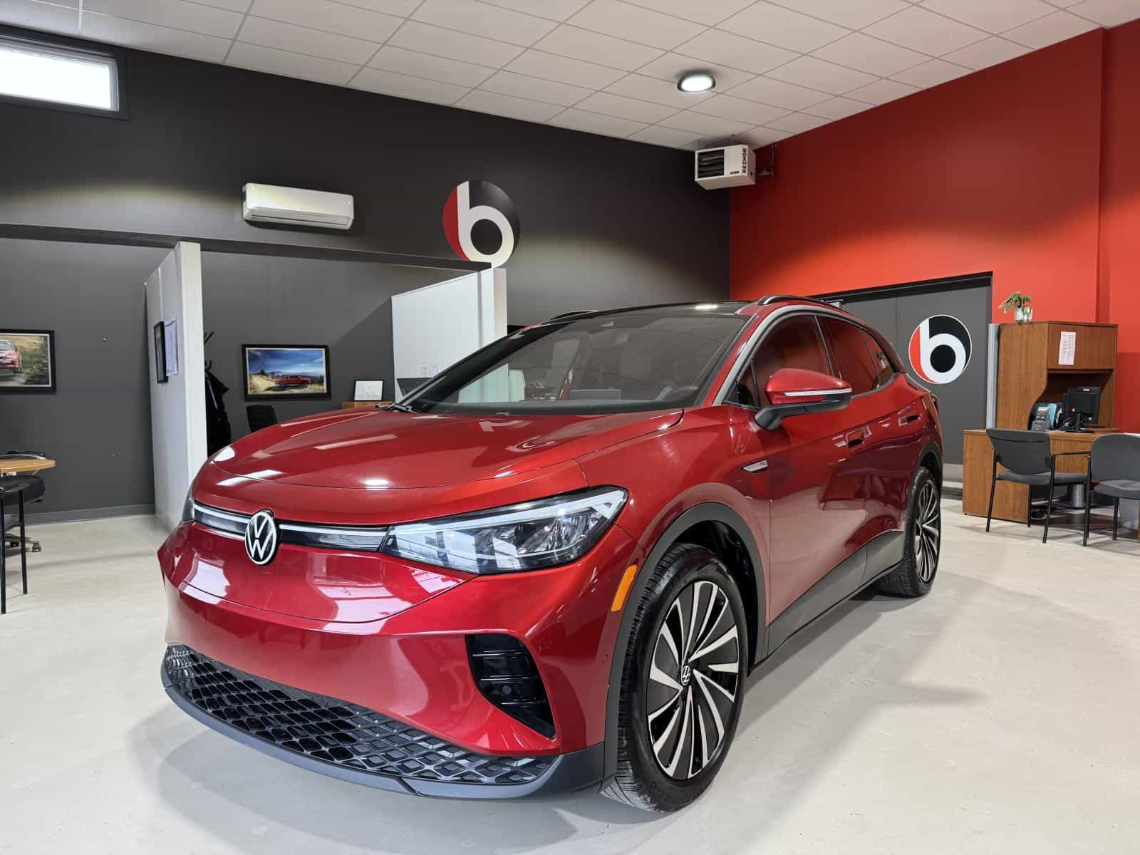 2023 Volkswagen ID.4 Pro LG - Image 1