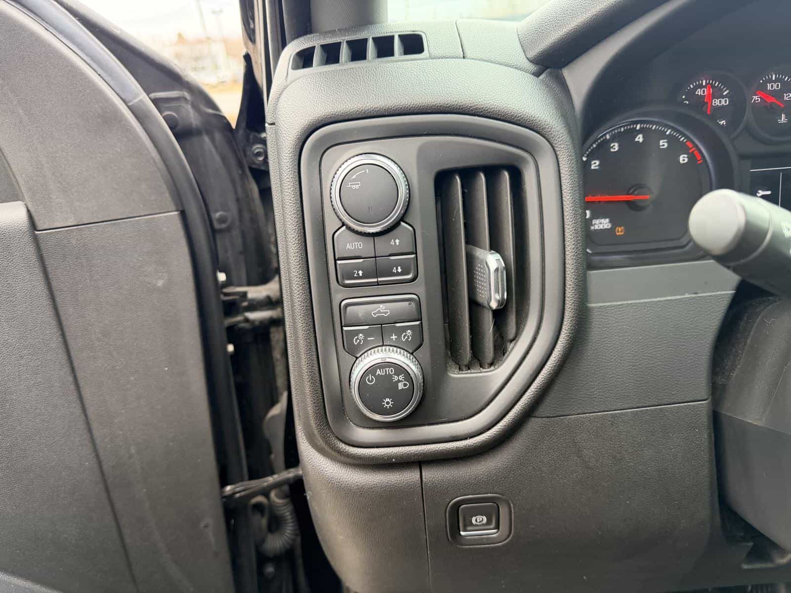 Image 17 GMC Sierra 1500 Base 2021