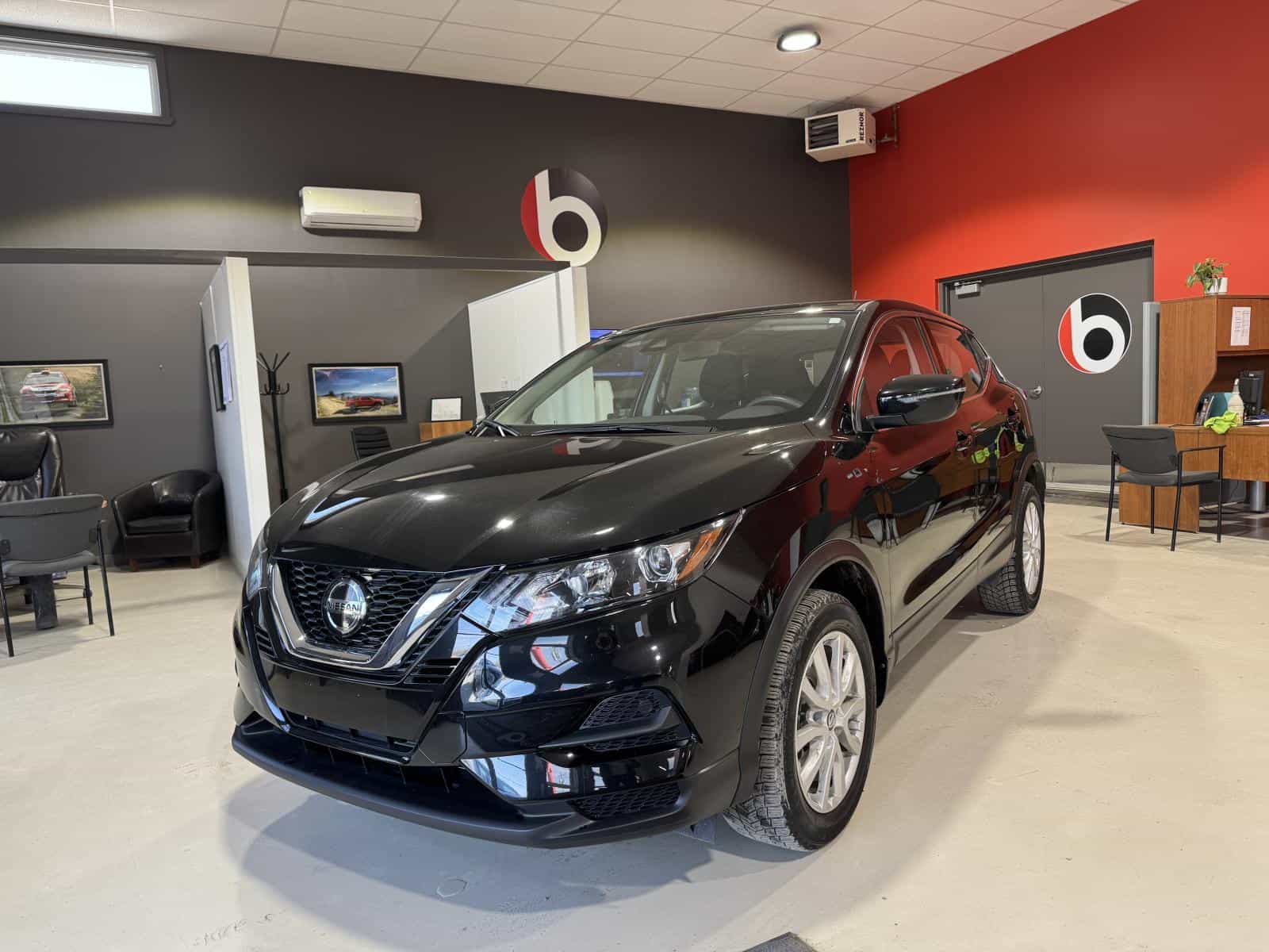 Image 1 Nissan Qashqai S 2023