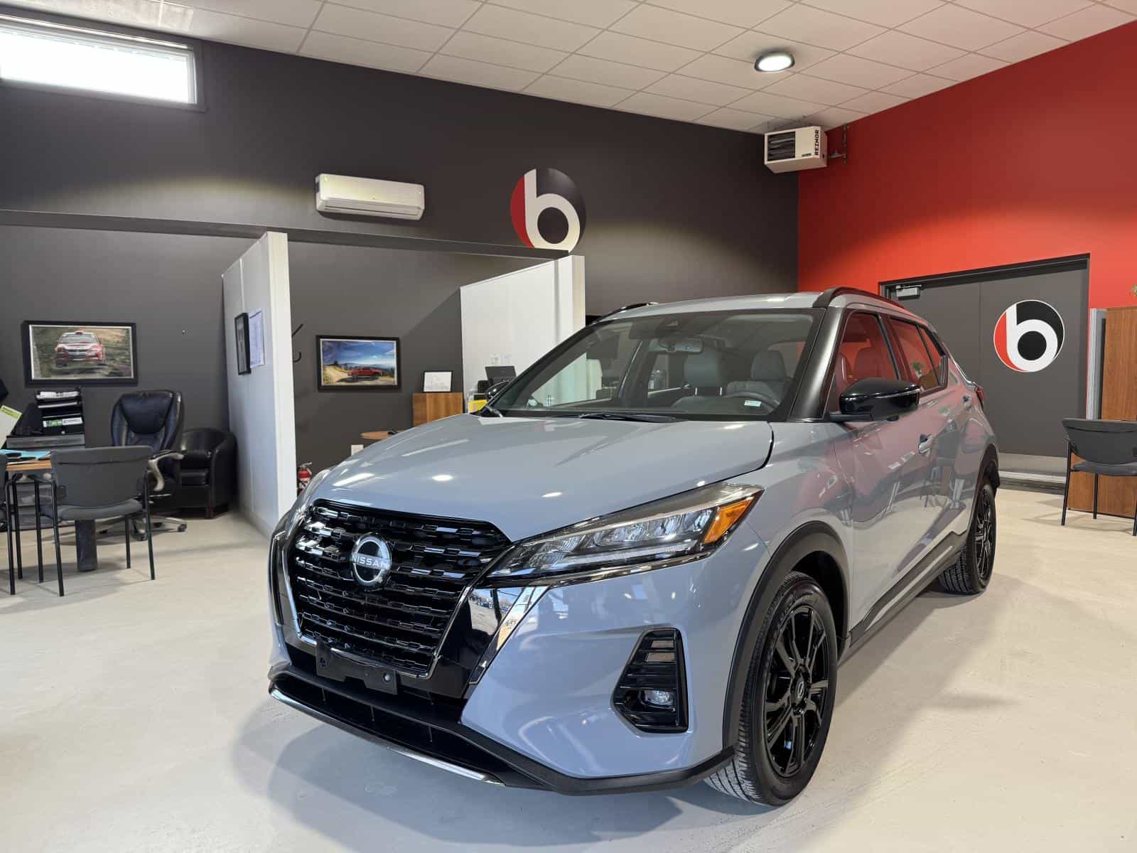 2024 Nissan Kicks SR - Image 1