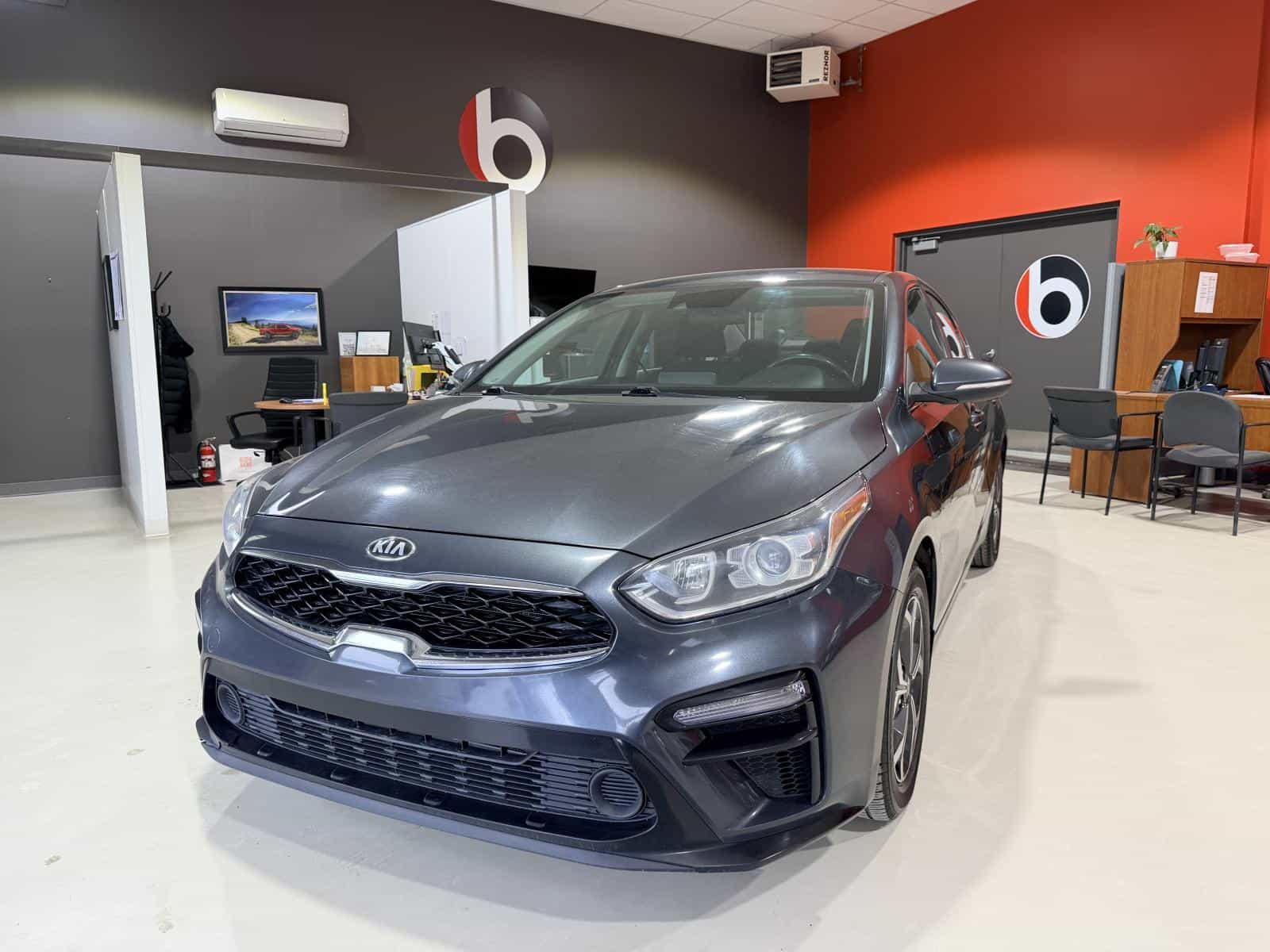Image 1 Kia Forte EX 2020