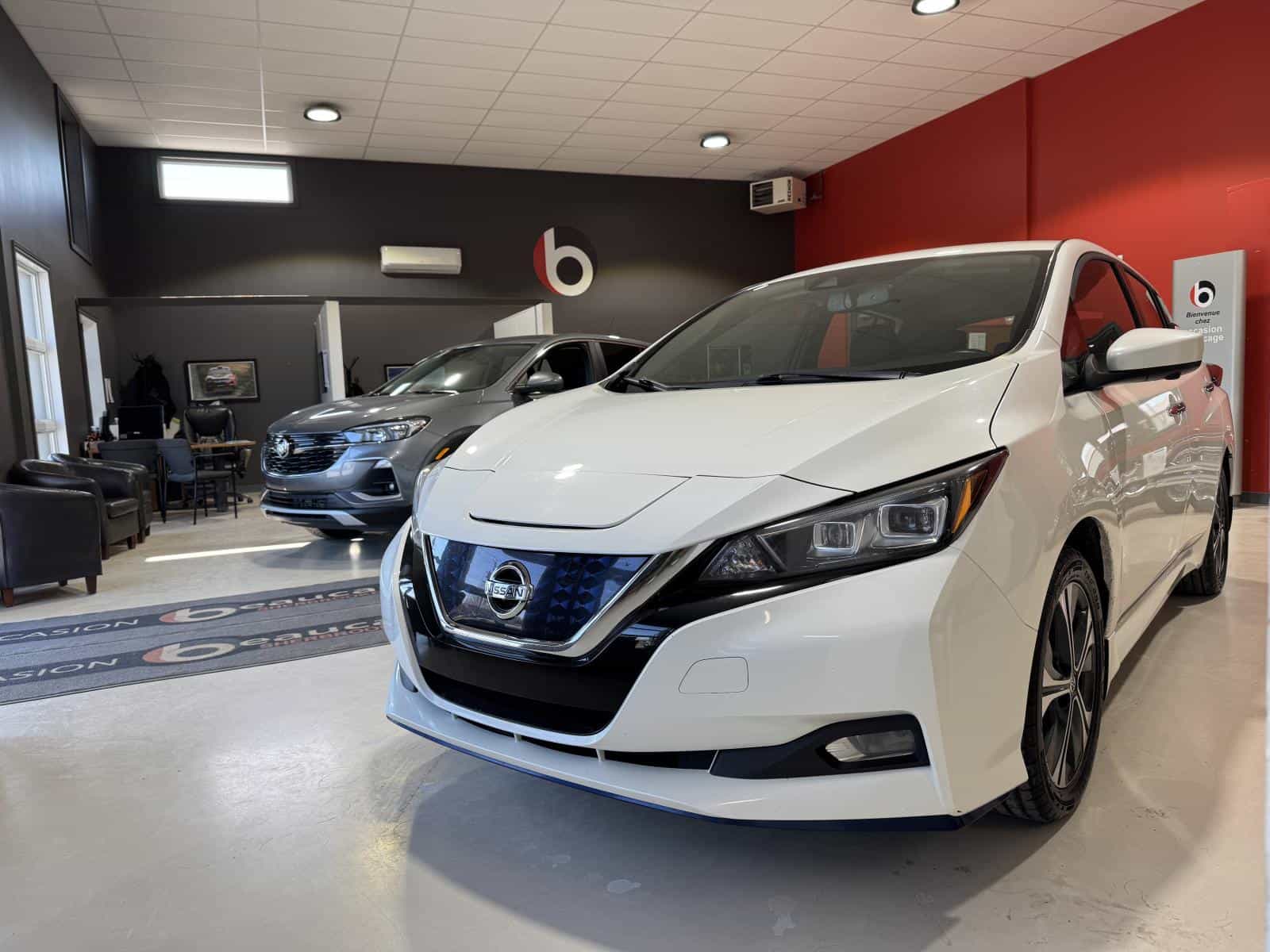 Image 1 Nissan Leaf Plus SV 2022
