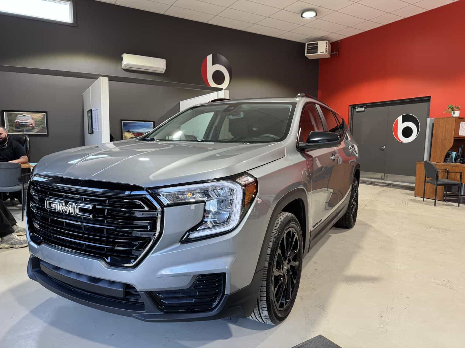 2023 GMC Terrain SLE - Image 1
