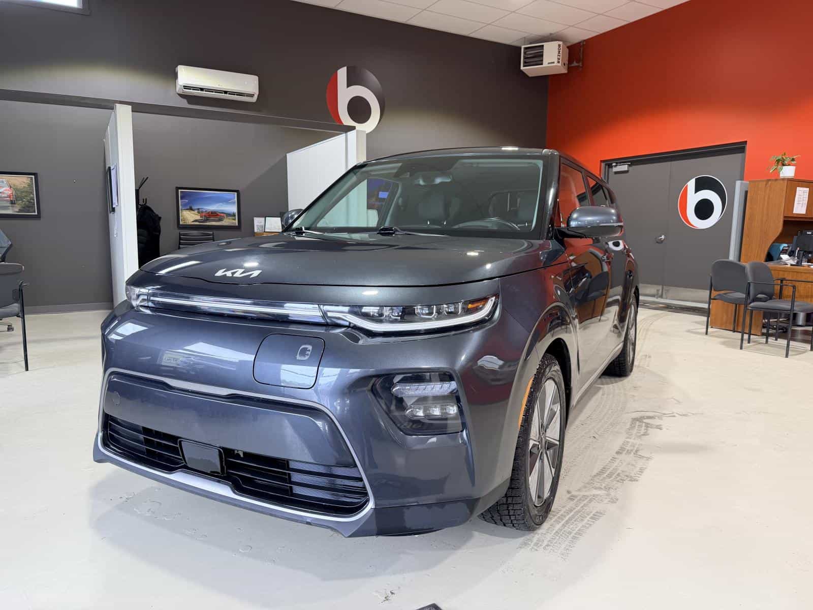 2022 Kia Soul EV Limited - Image 1