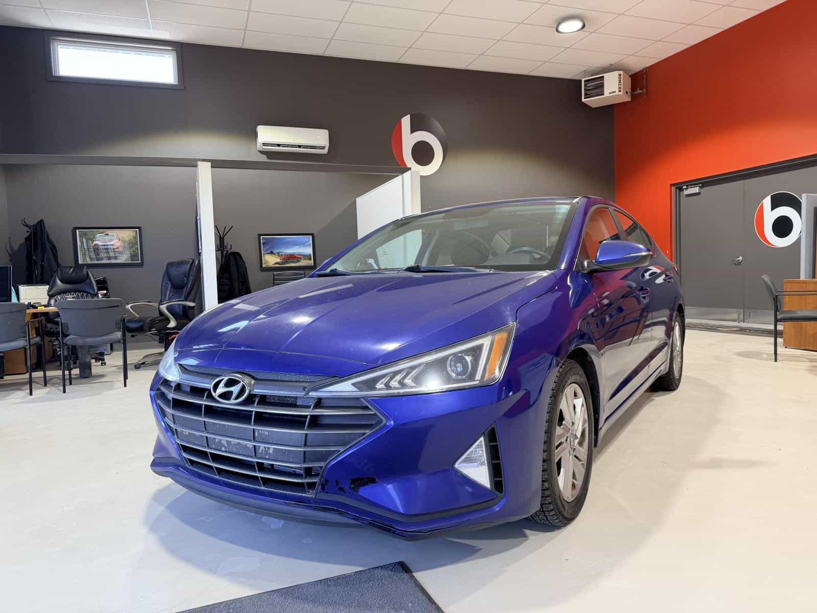Image 1 Hyundai Elantra Preferred 2019