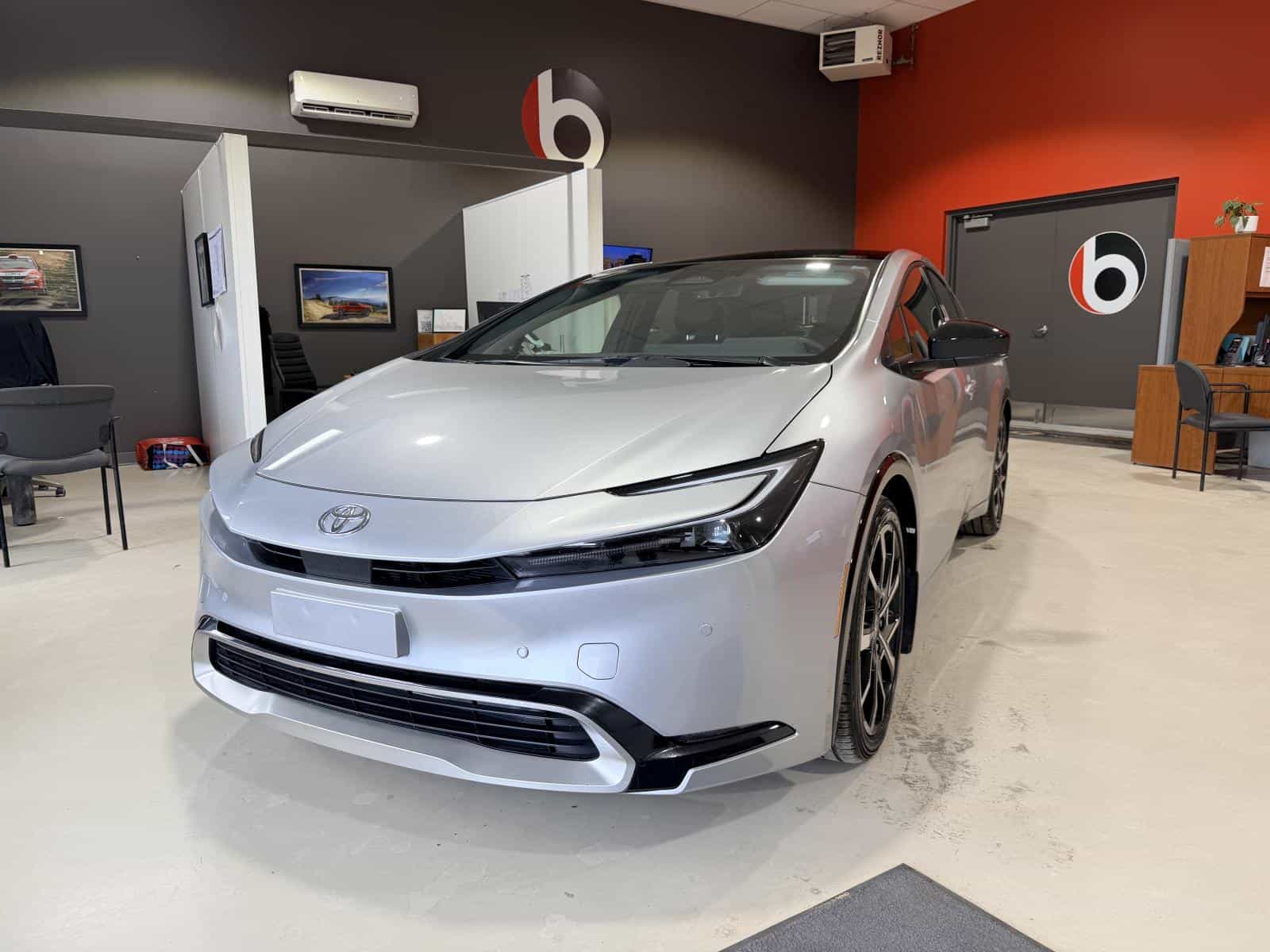 2024 Toyota Prius Prime XSE - Image 1