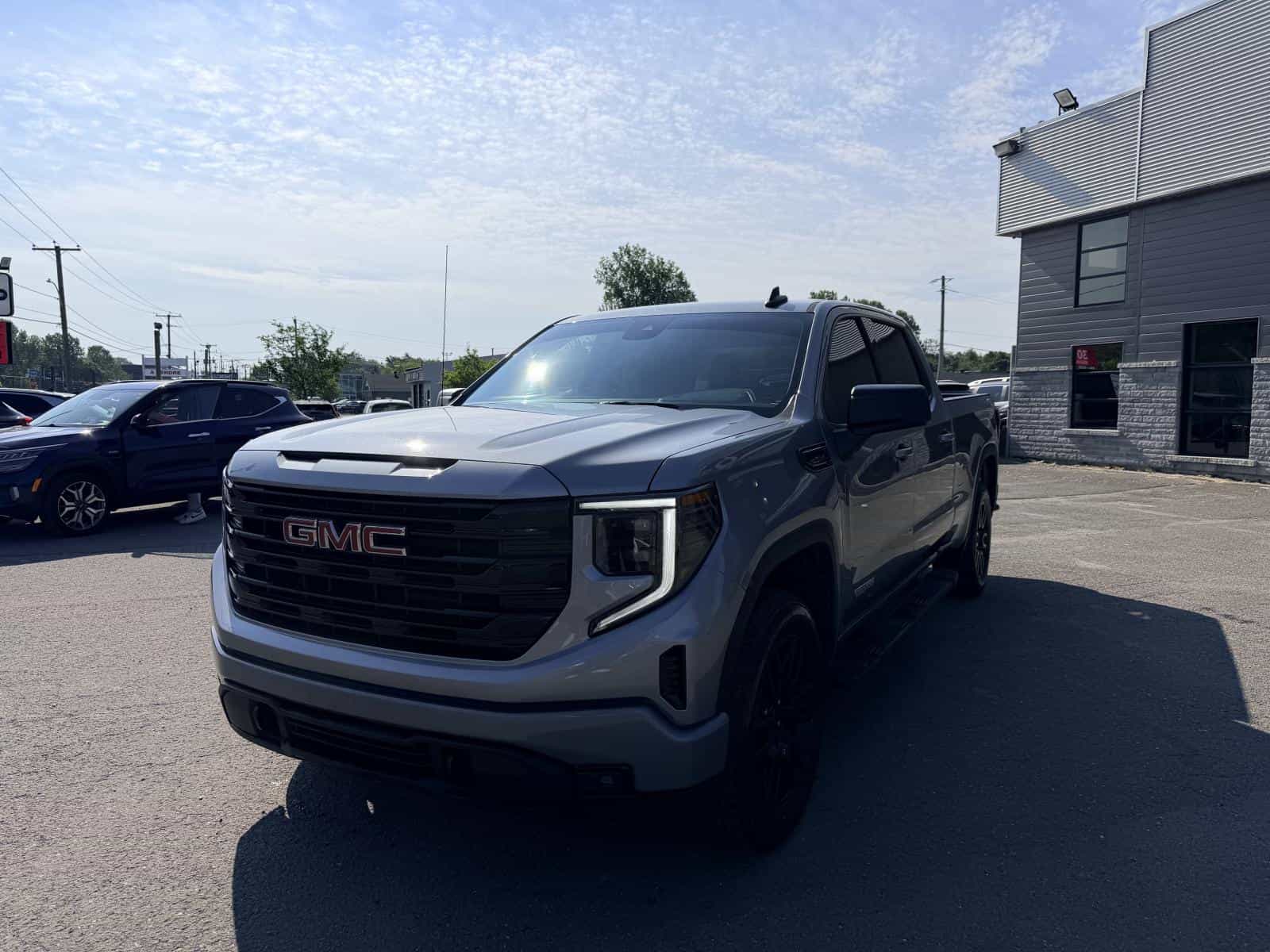 2024 GMC Sierra 1500 Elevation - Image 1