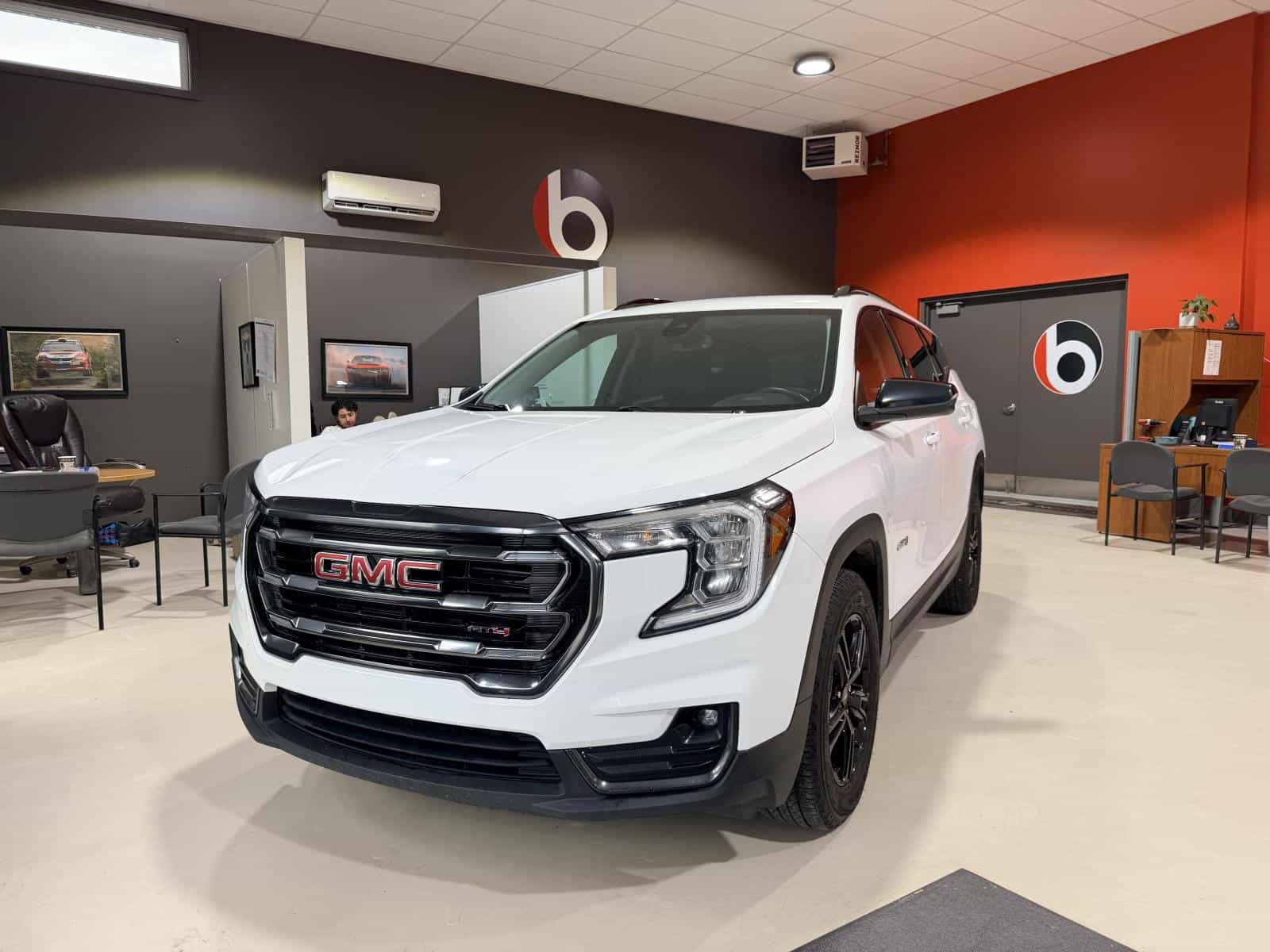 Image 1 GMC Terrain AT4 2023