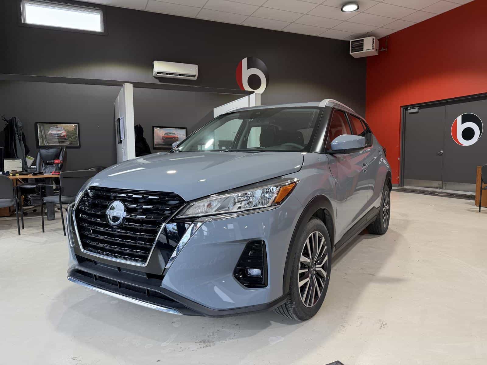 Image 1 Nissan Kicks SV 2024