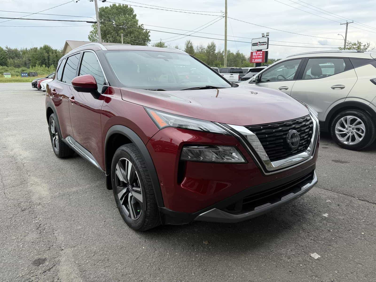 Image 1 Nissan Rogue SL 2023