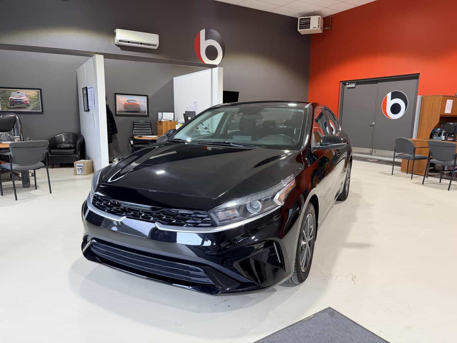 Image 1 Kia Forte EX 2022