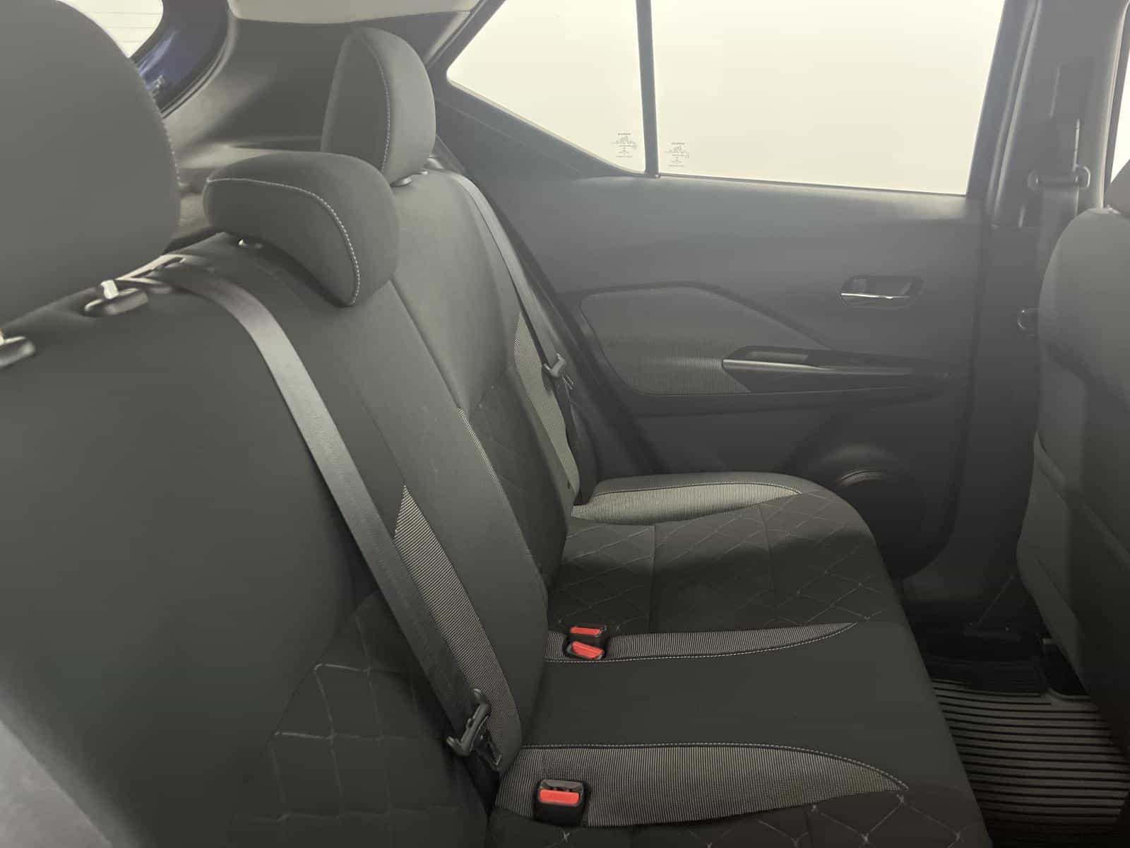 2019 Nissan Kicks SV - Image 18