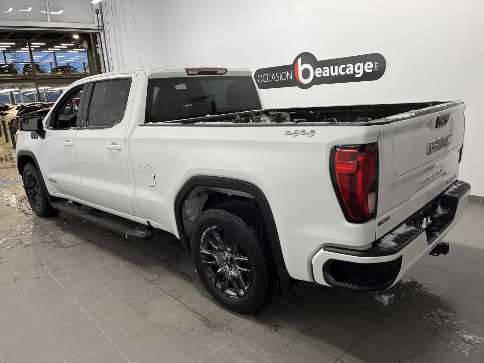 2023 GMC Sierra 1500 Elevation - Image 3