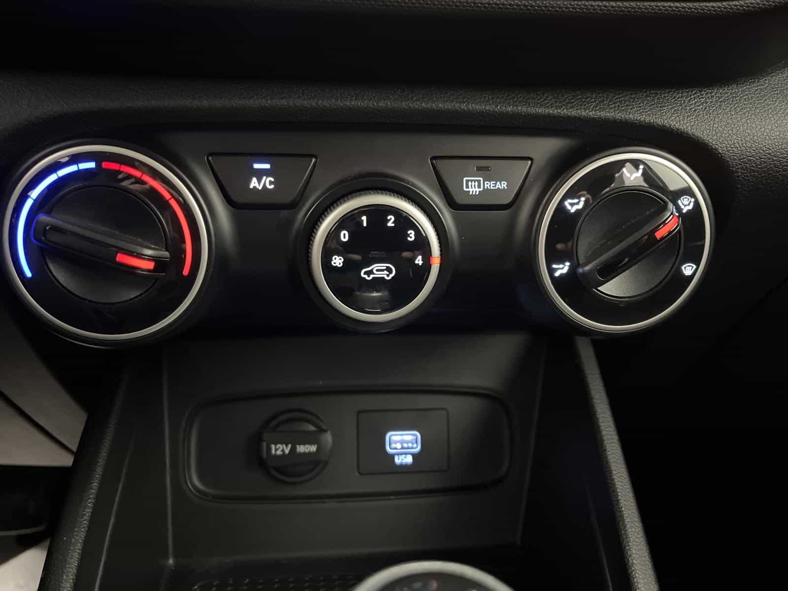 Image 19 Hyundai Venue Essential 2021