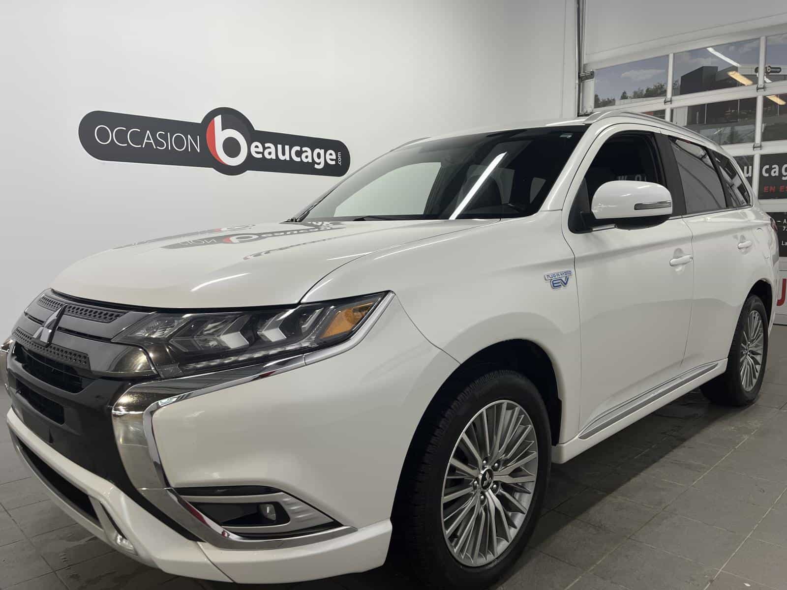 2020 Mitsubishi Outlander PHEV - Image 1