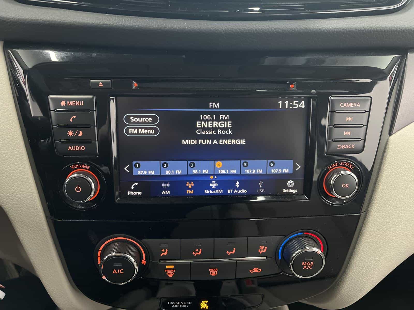 Image 15 Nissan Qashqai S 2023