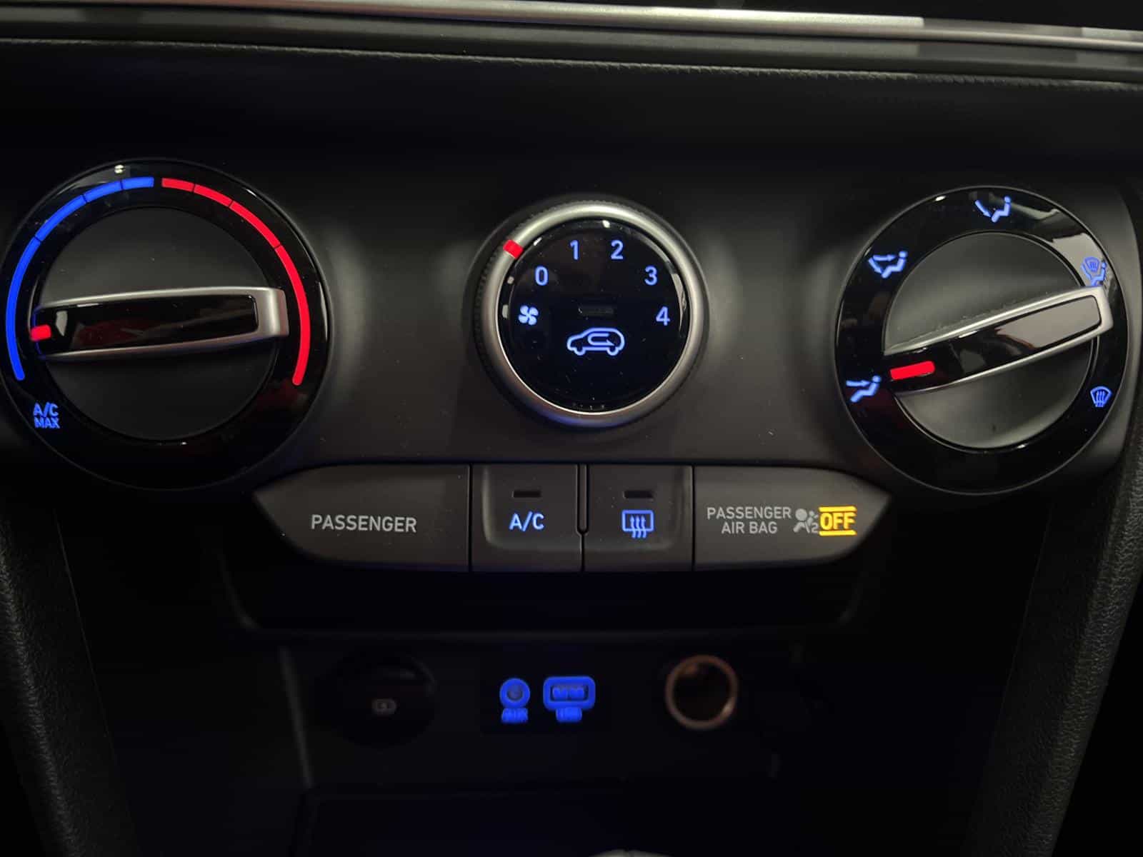 2020 Hyundai Kona Trend - Image 16