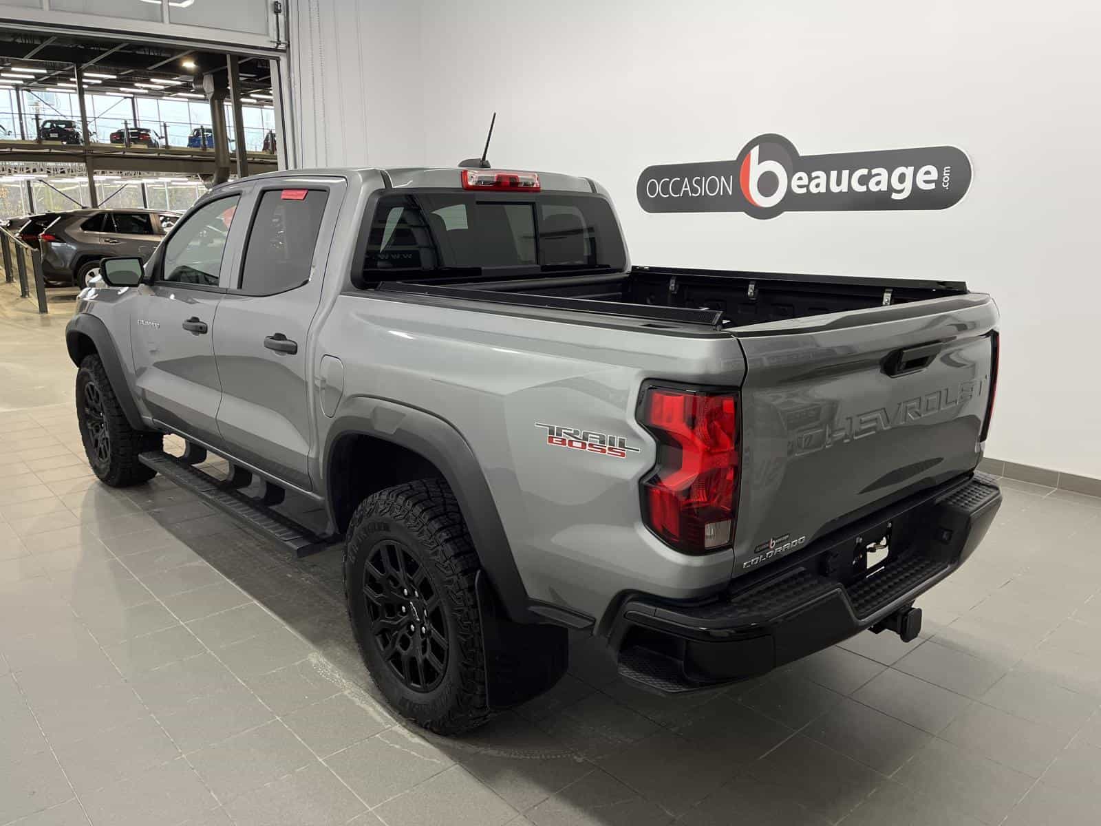 2024 Chevrolet Colorado Trail Boss - Image 3