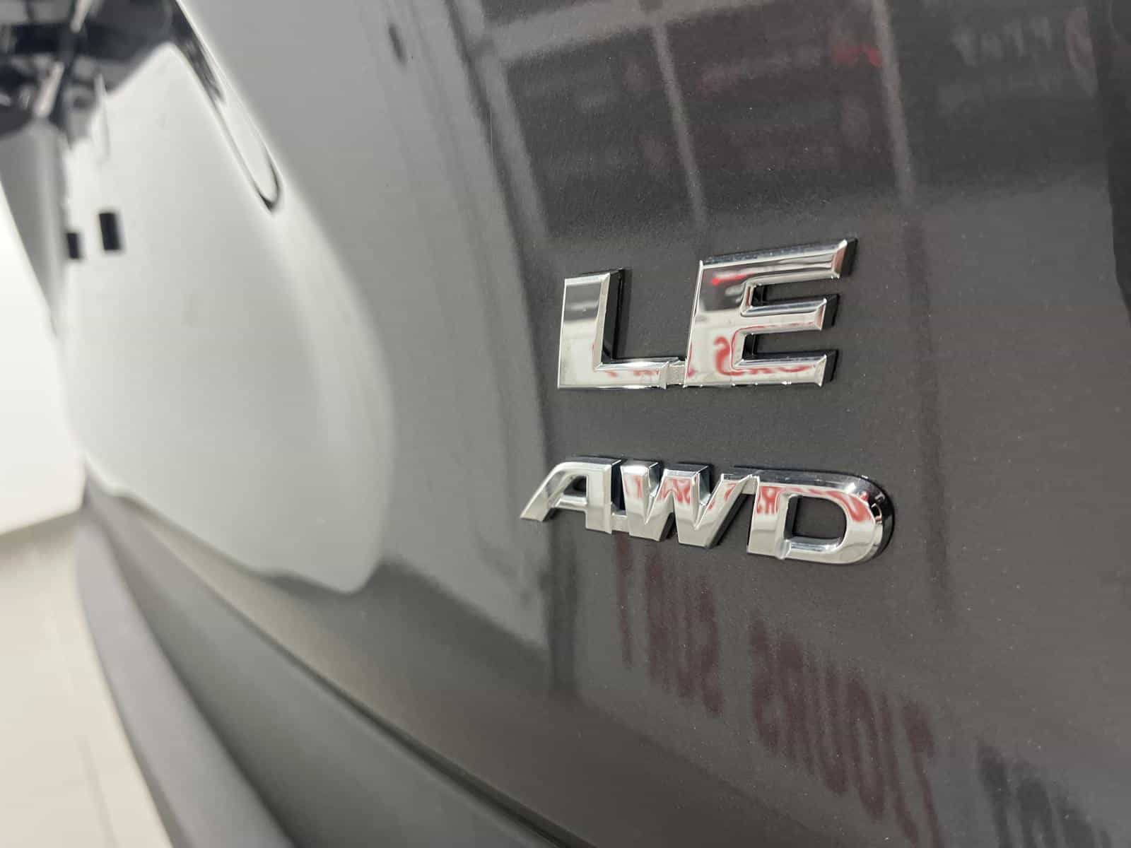 Image 21 Toyota Rav4 LE 2022