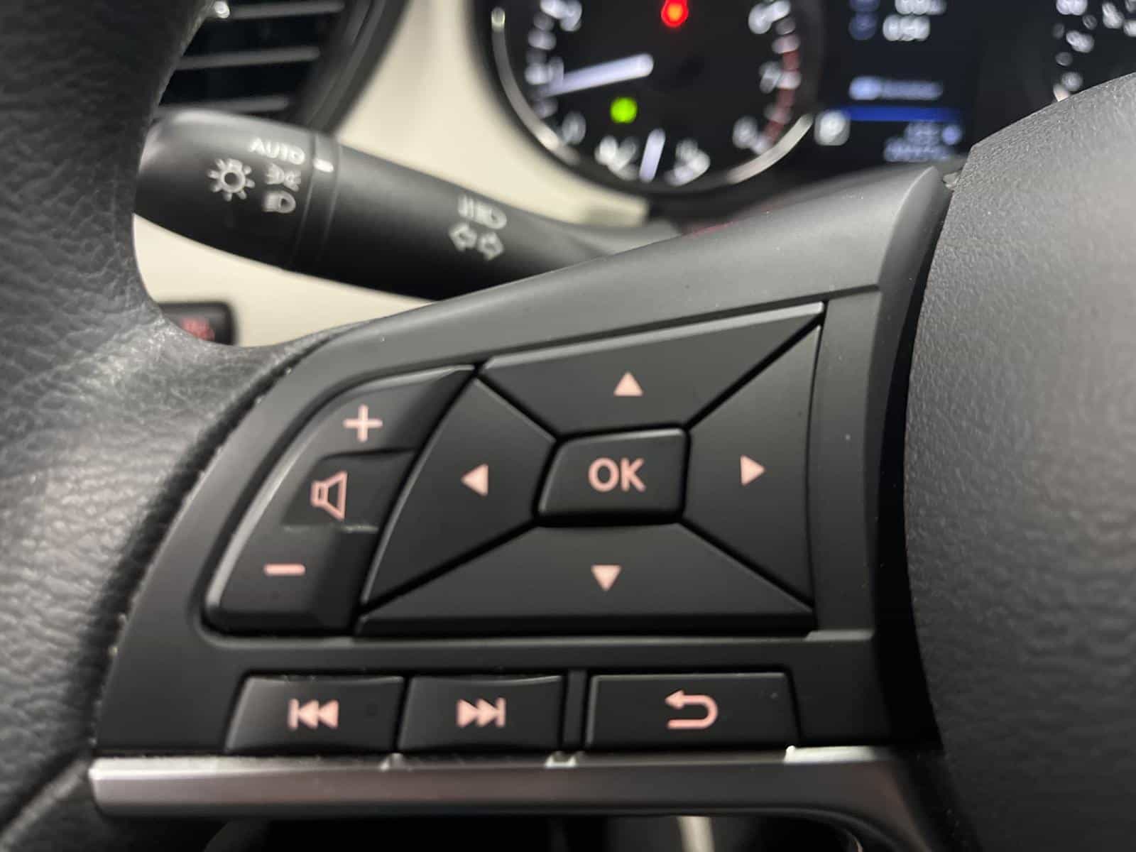 Image 15 Nissan Qashqai S 2023