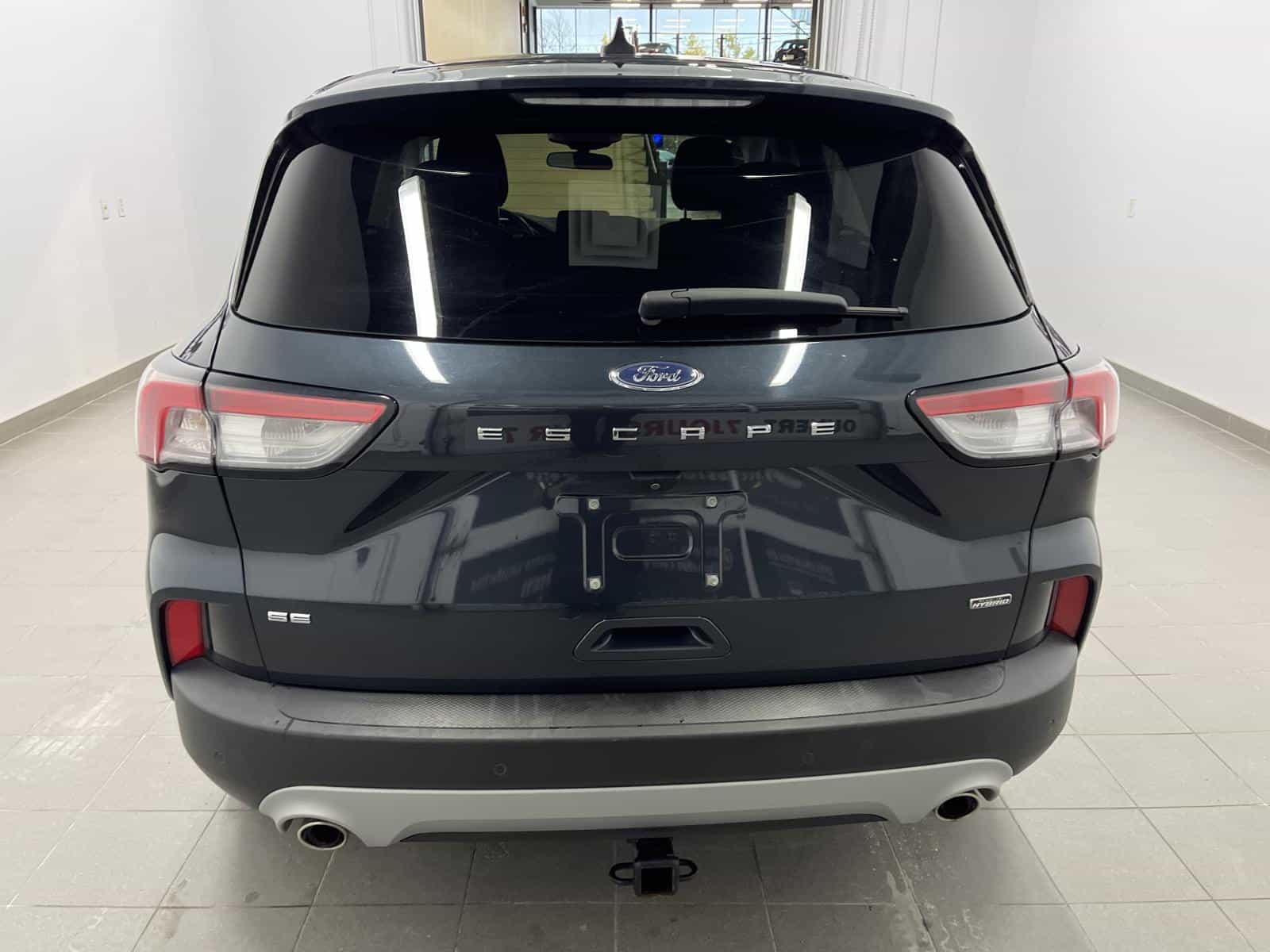 2022 Ford Escape SE PHEV - Image 4