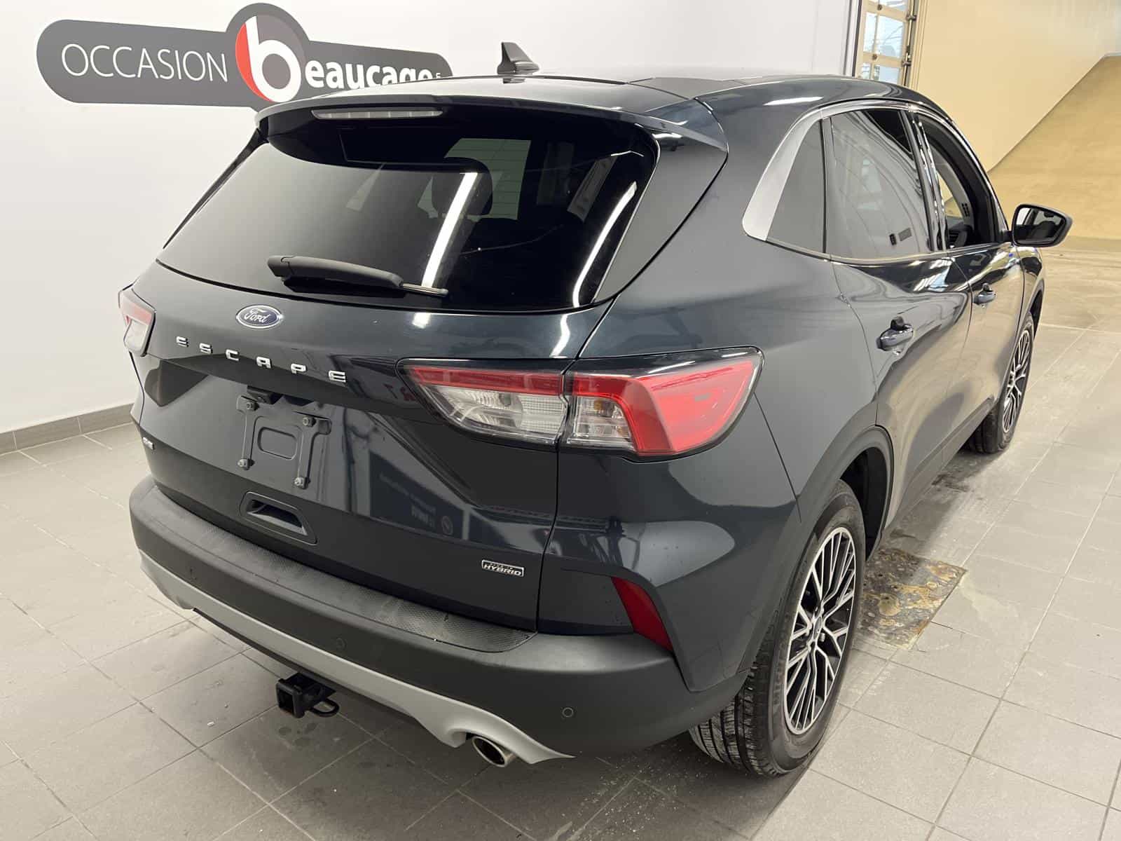 2022 Ford Escape SE PHEV - Image 5