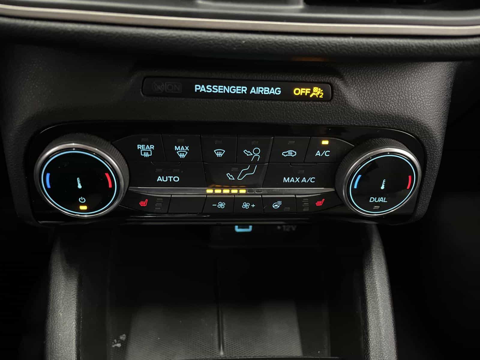 2022 Ford Escape SE PHEV - Image 15