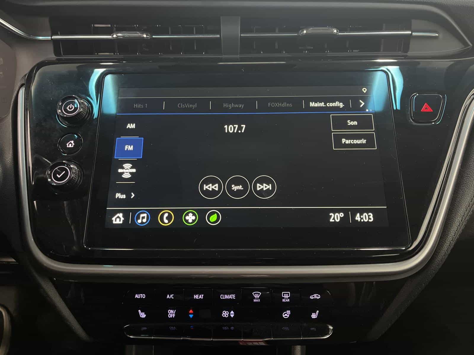 2022 Chevrolet Bolt EV LT - Image 16