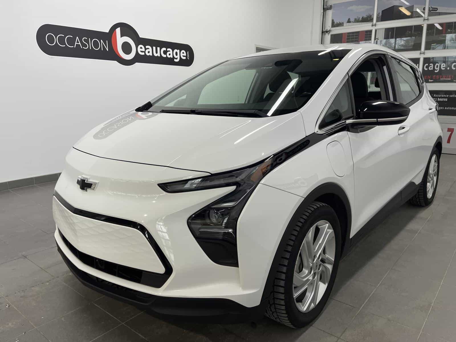 2023 Chevrolet Bolt EV LT - Image 1