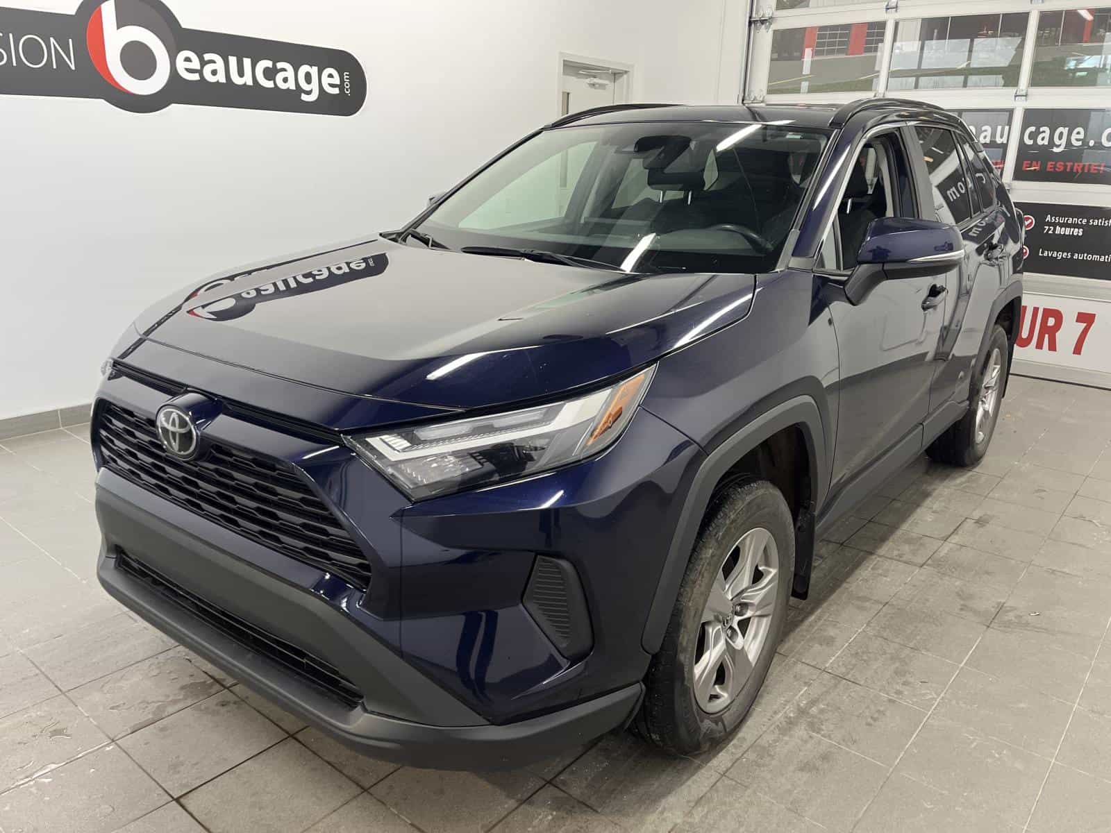 Image 1 Toyota Rav4 XLE 2022