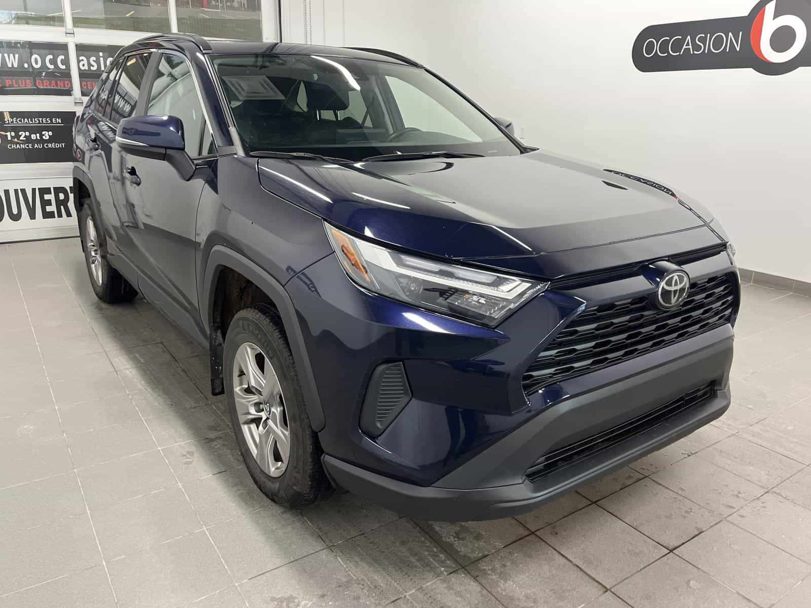 2022 Toyota Rav4 XLE - Image 6