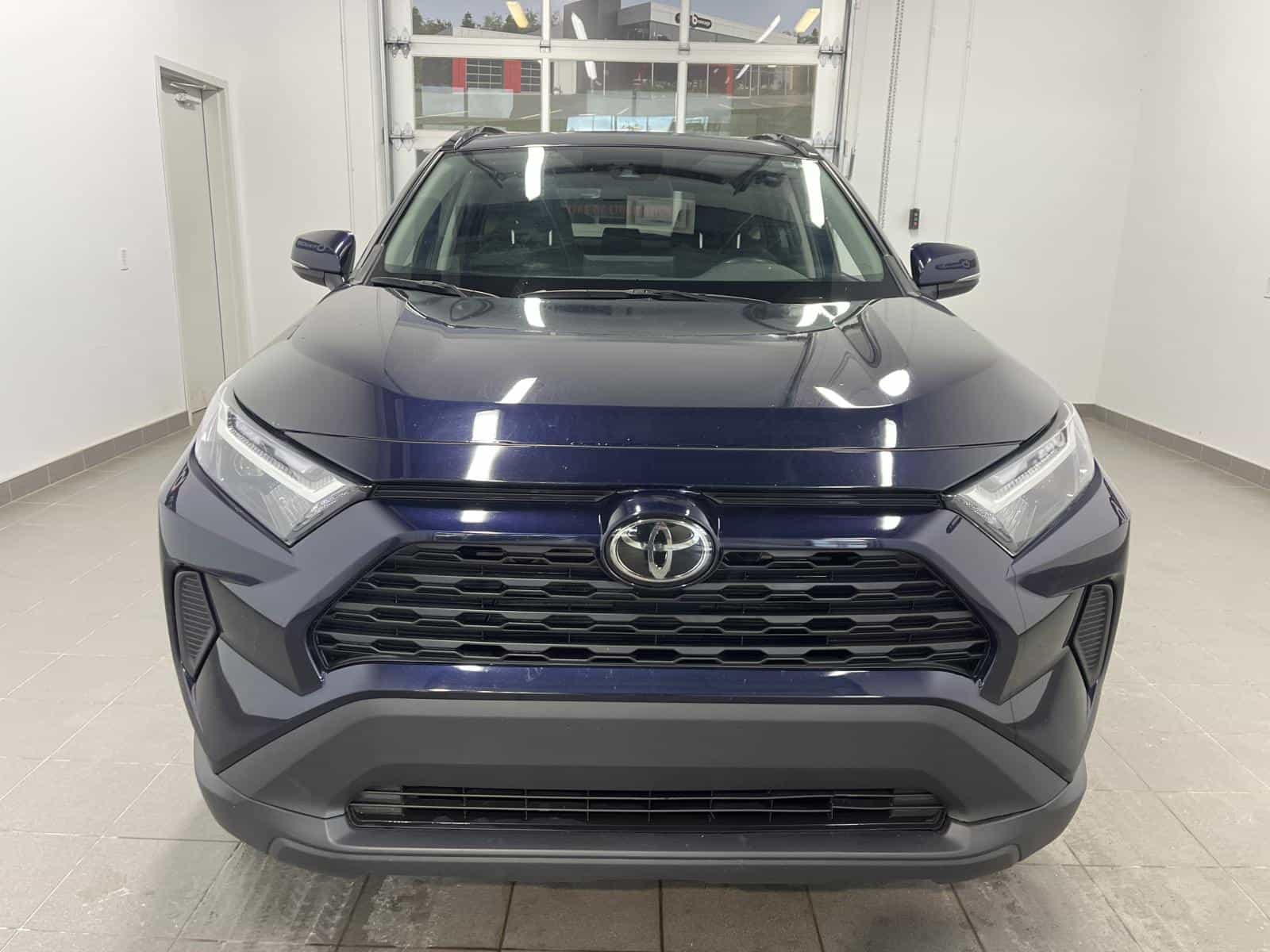 Image 7 Toyota Rav4 XLE 2022