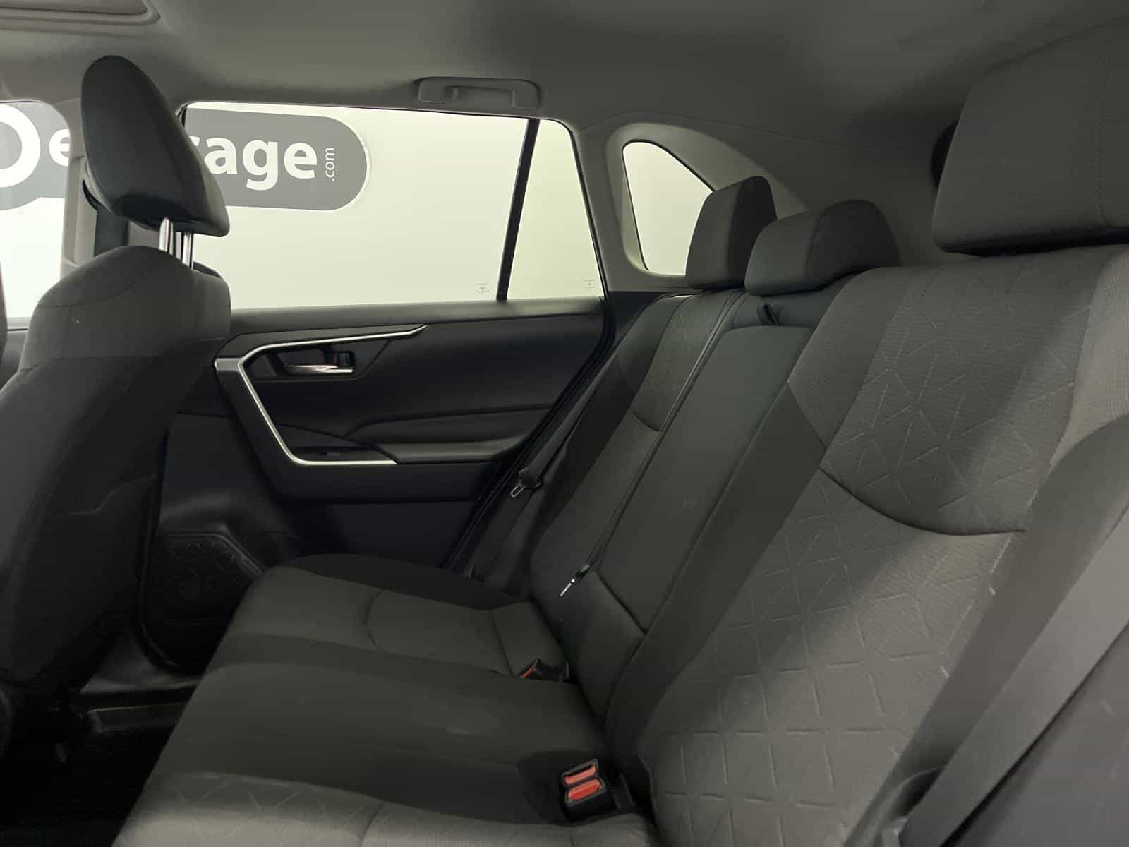 Image 10 Toyota Rav4 XLE 2022