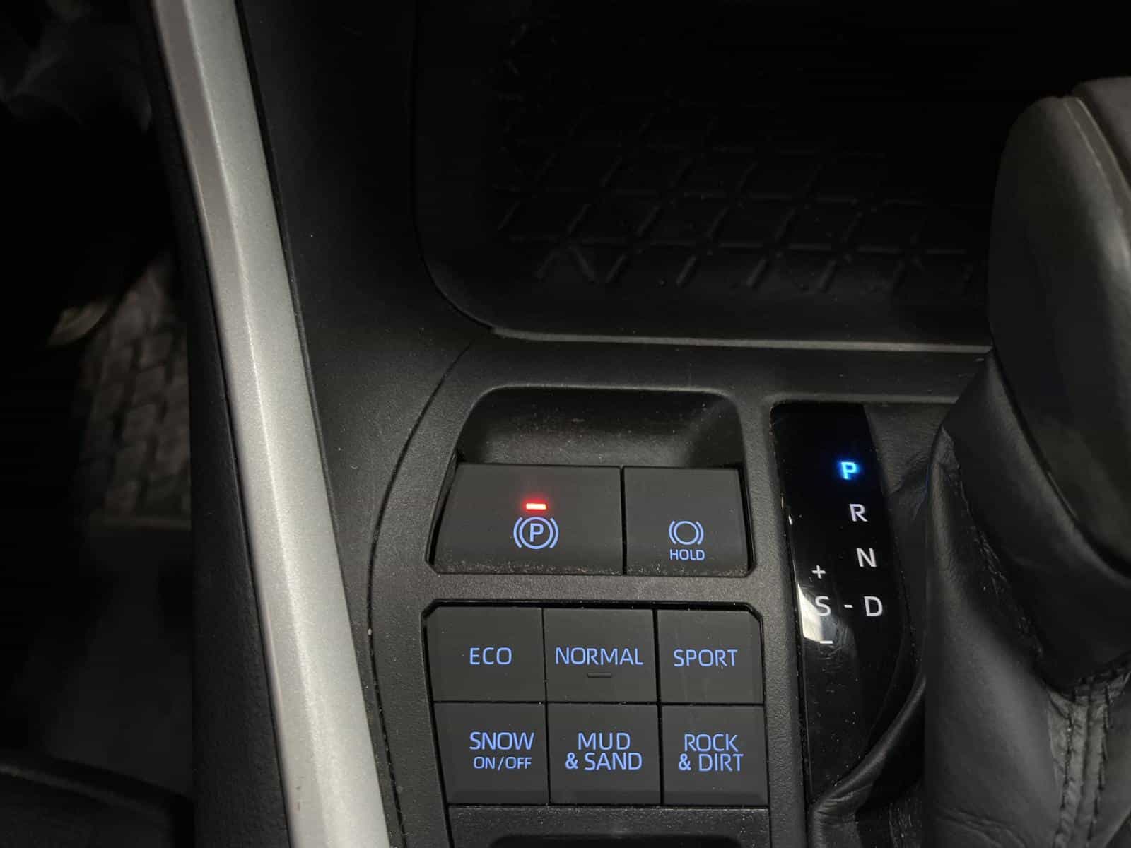 2022 Toyota Rav4 XLE - Image 15