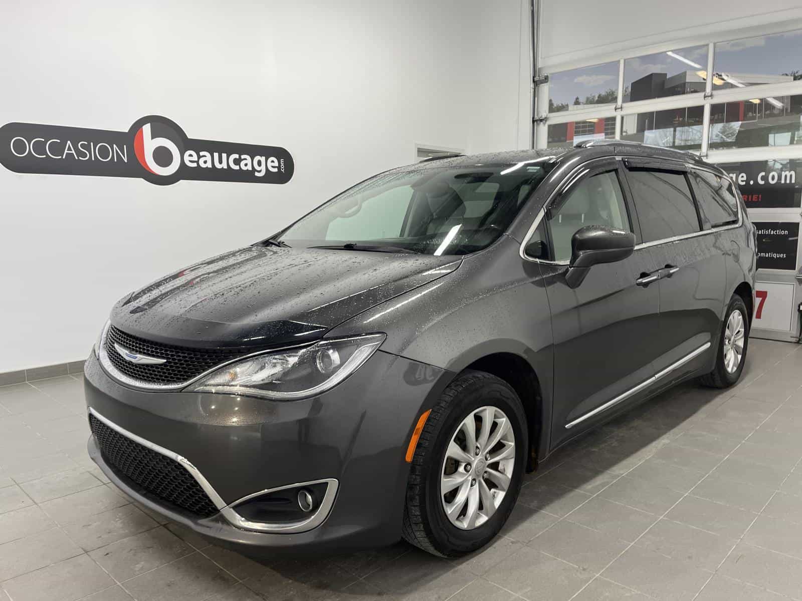 Image 1 Chrysler Pacifica Touring L 2018