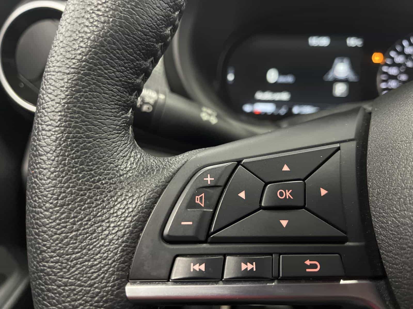 Image 12 Nissan Kicks SV 2024