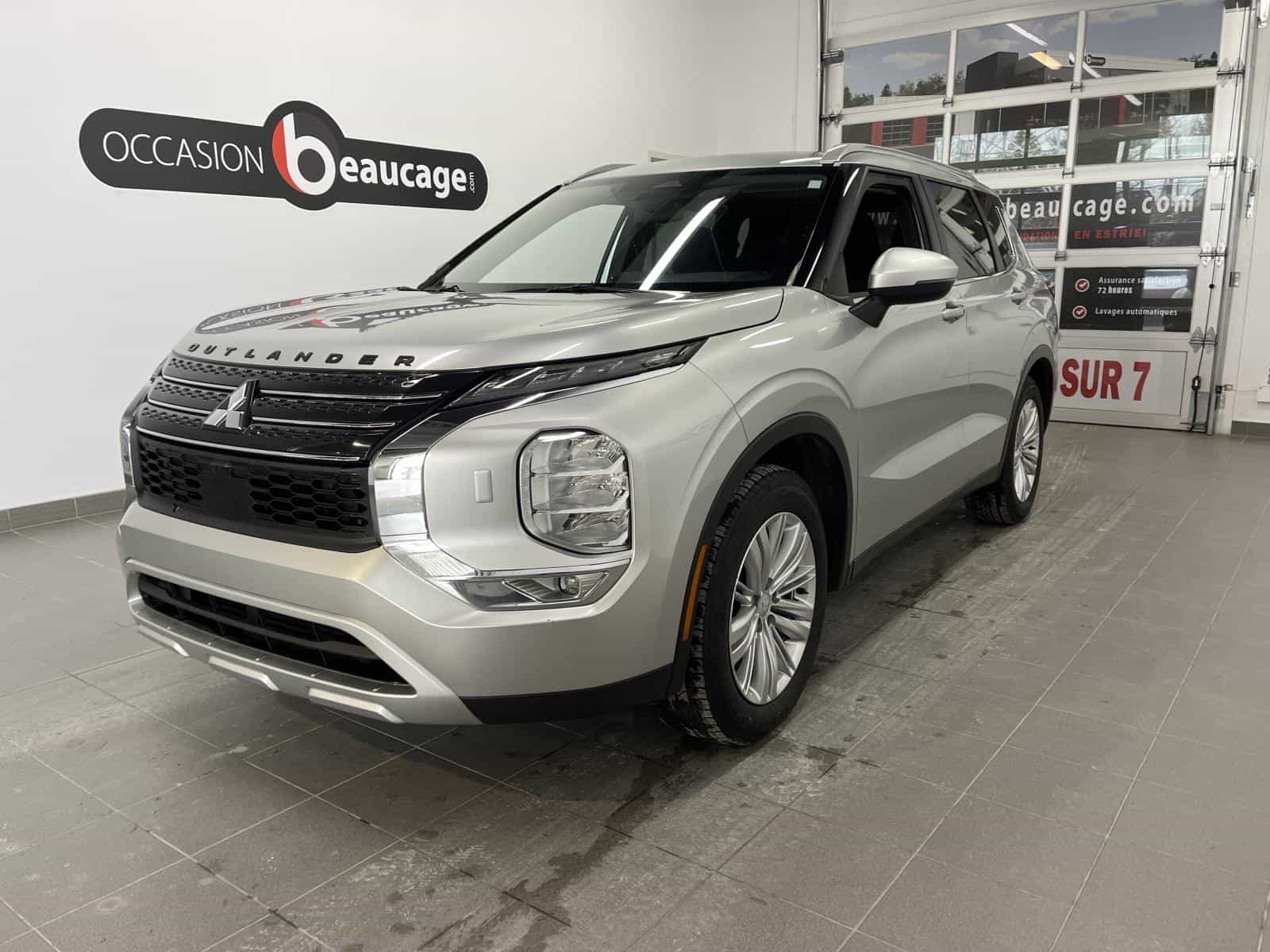 Image 1 Mitsubishi Outlander SE 2022