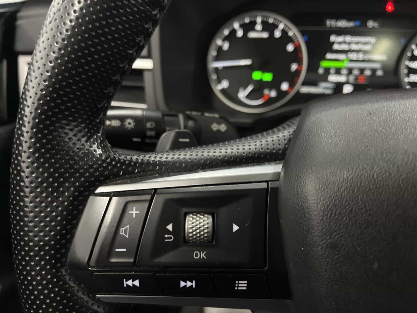 2022 Mitsubishi Outlander SE - Image 13