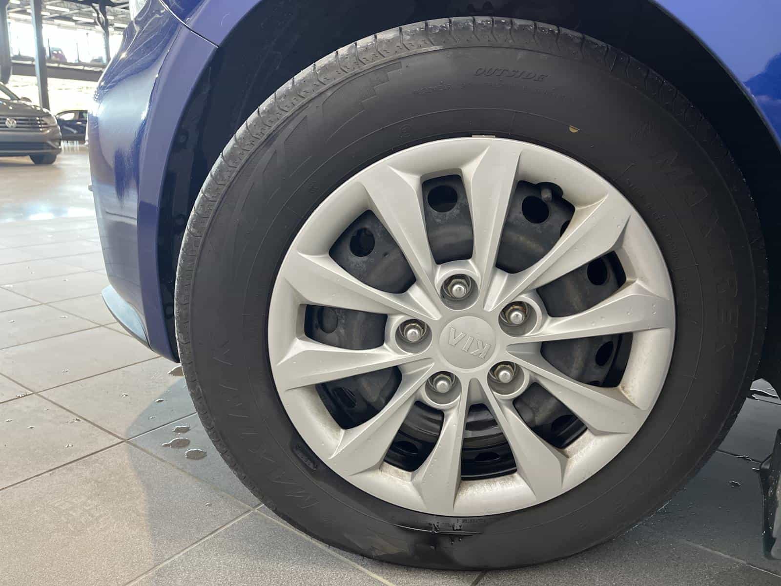 2020 Kia Forte LX - Image 18