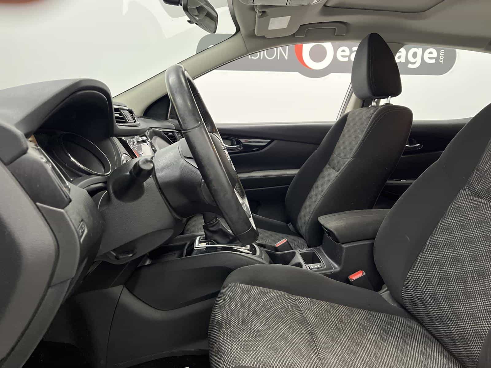 2017 Nissan Qashqai SV - Image 8