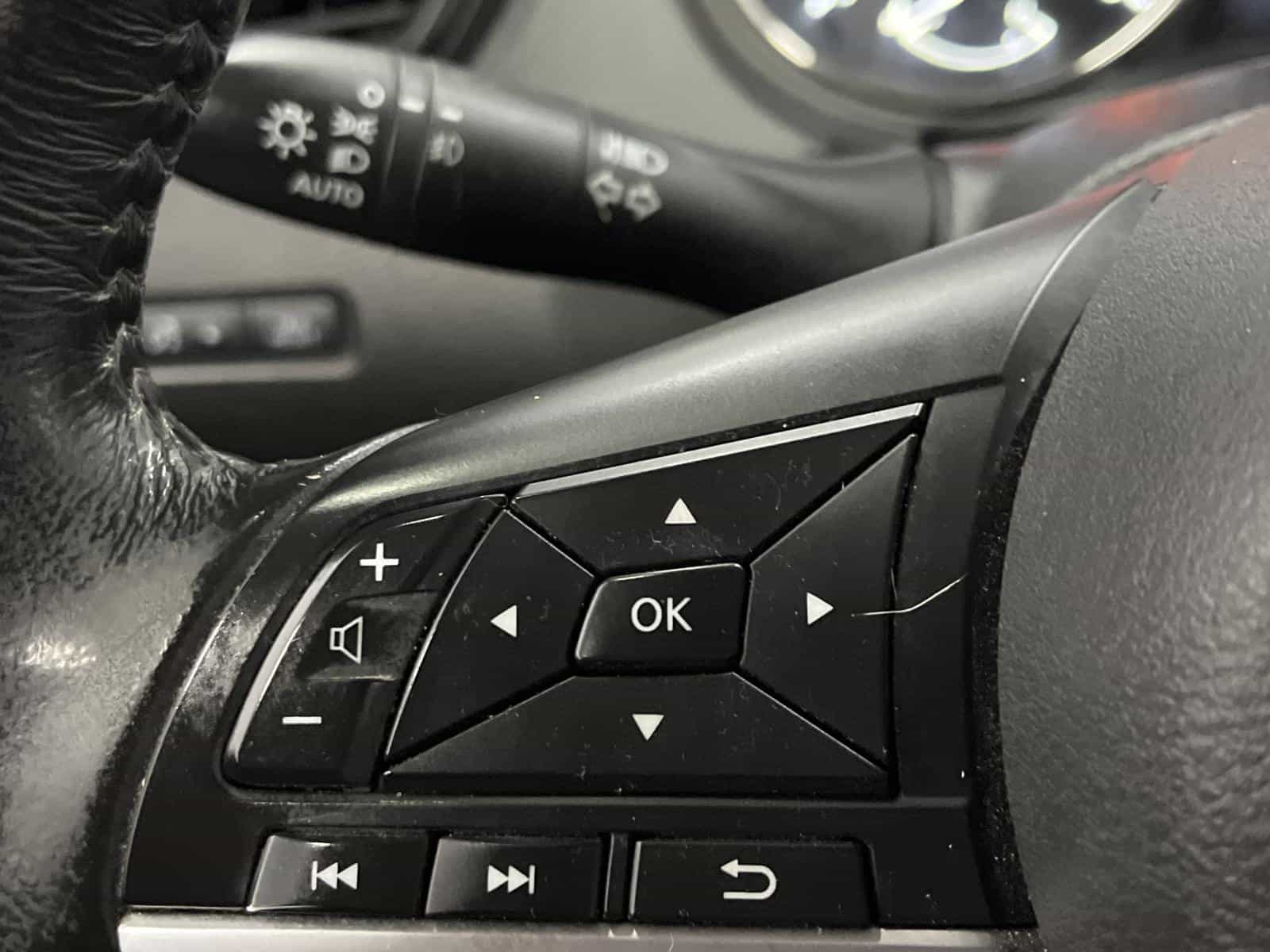 2017 Nissan Qashqai SV - Image 12