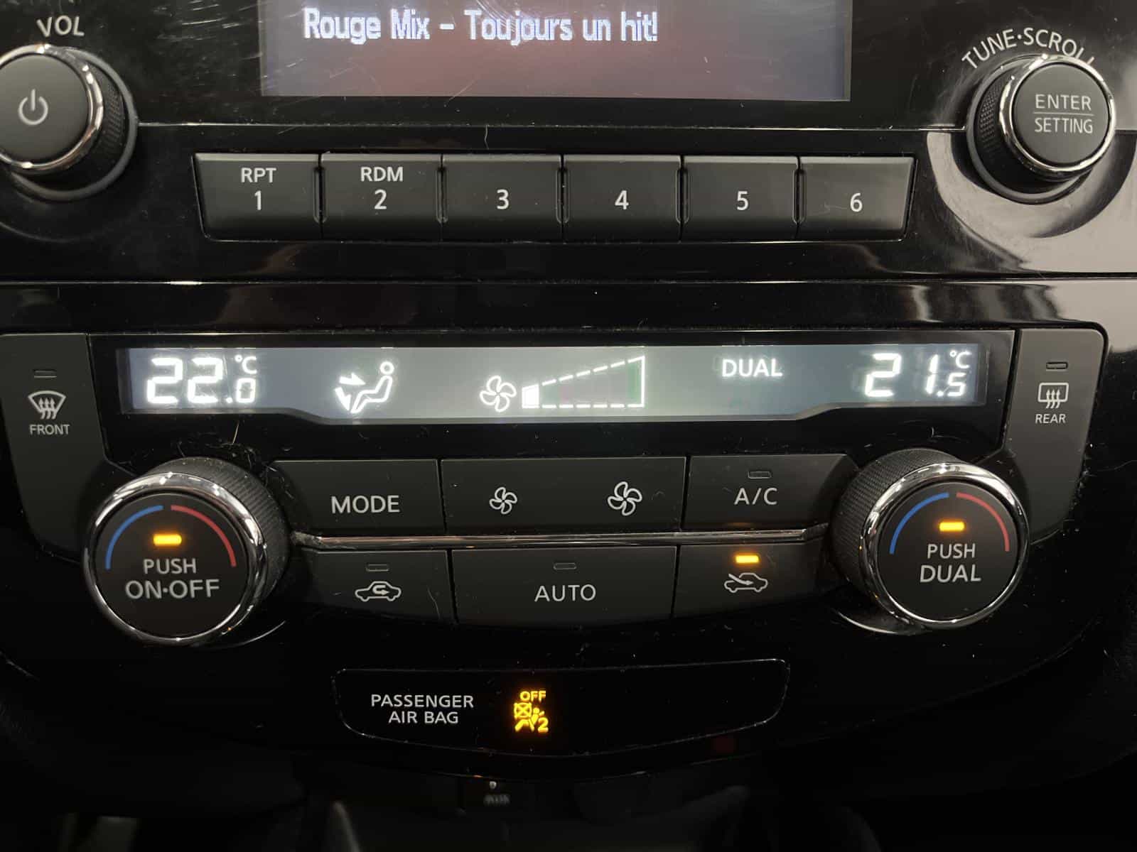 2017 Nissan Qashqai SV - Image 16