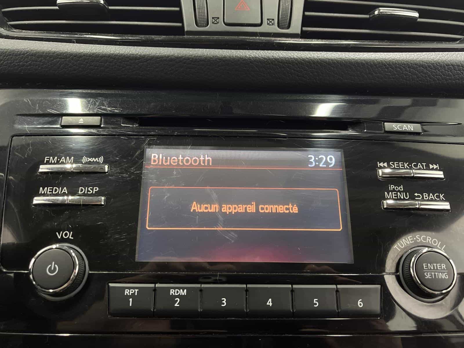 2017 Nissan Qashqai SV - Image 17