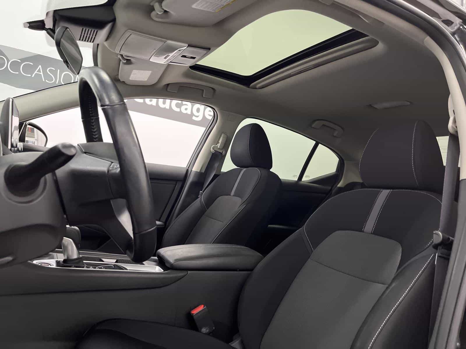 2021 Nissan Sentra SV - Image 8