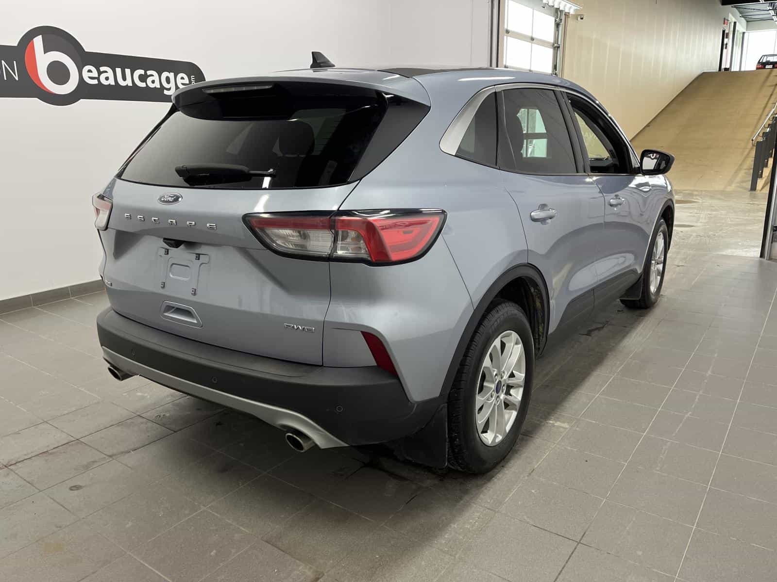 Image 5 Ford Escape SE 2022