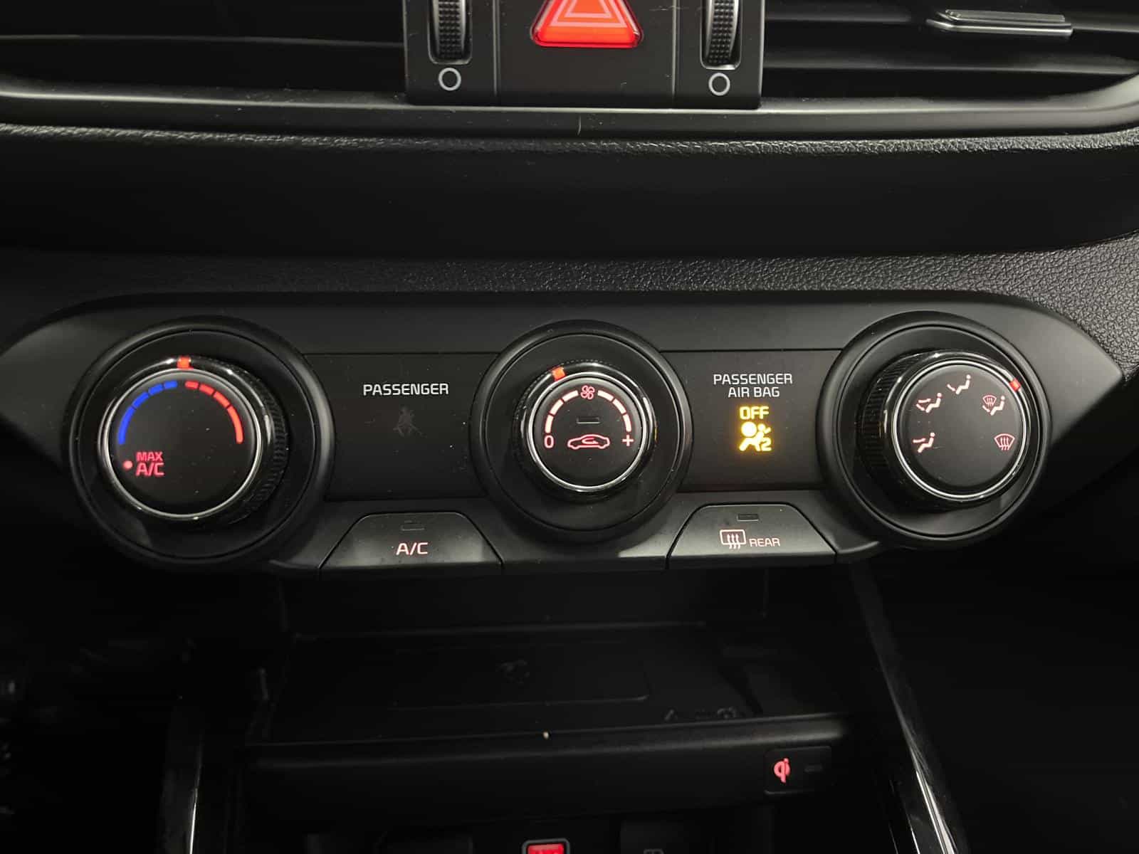 2023 Kia Forte - Image 17