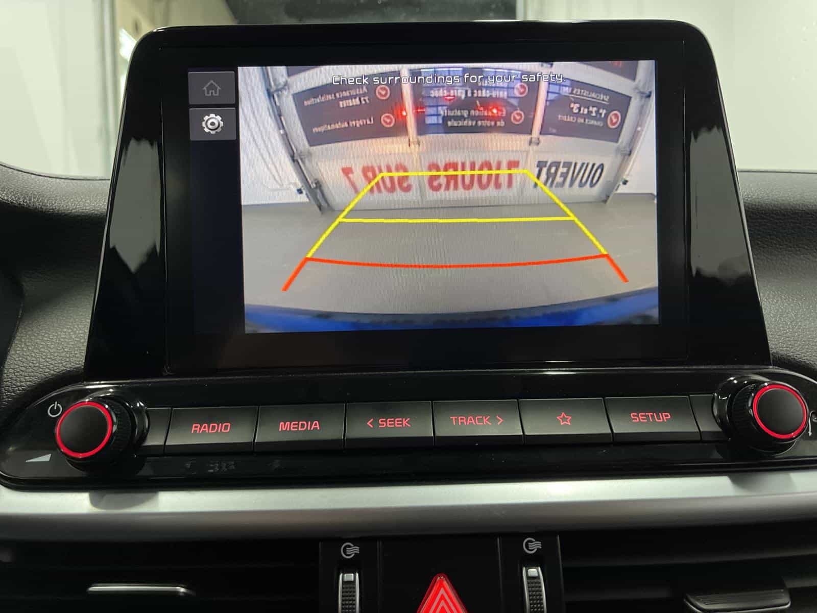 2023 Kia Forte - Image 20