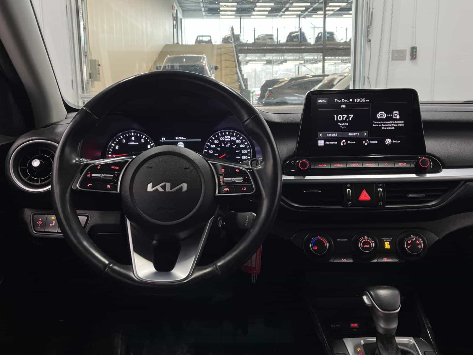 2023 Kia Forte - Image 19